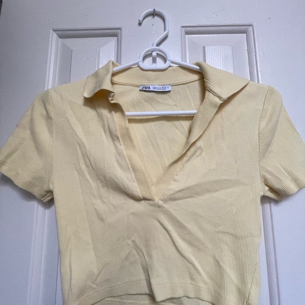 Zara Light Yellow Ribbed Crop Top